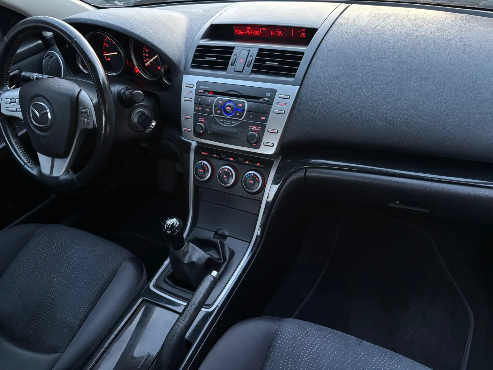 Mazda 6 2.0 i СЕДАН, снимка 7 - Автомобили и джипове - 53831401