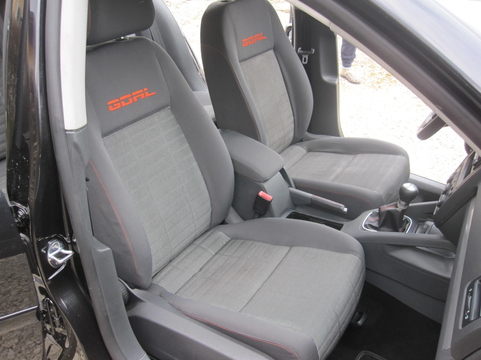 VW Golf 1.6 102 HIGLINE ITALY, снимка 13 - Автомобили и джипове - 53925076