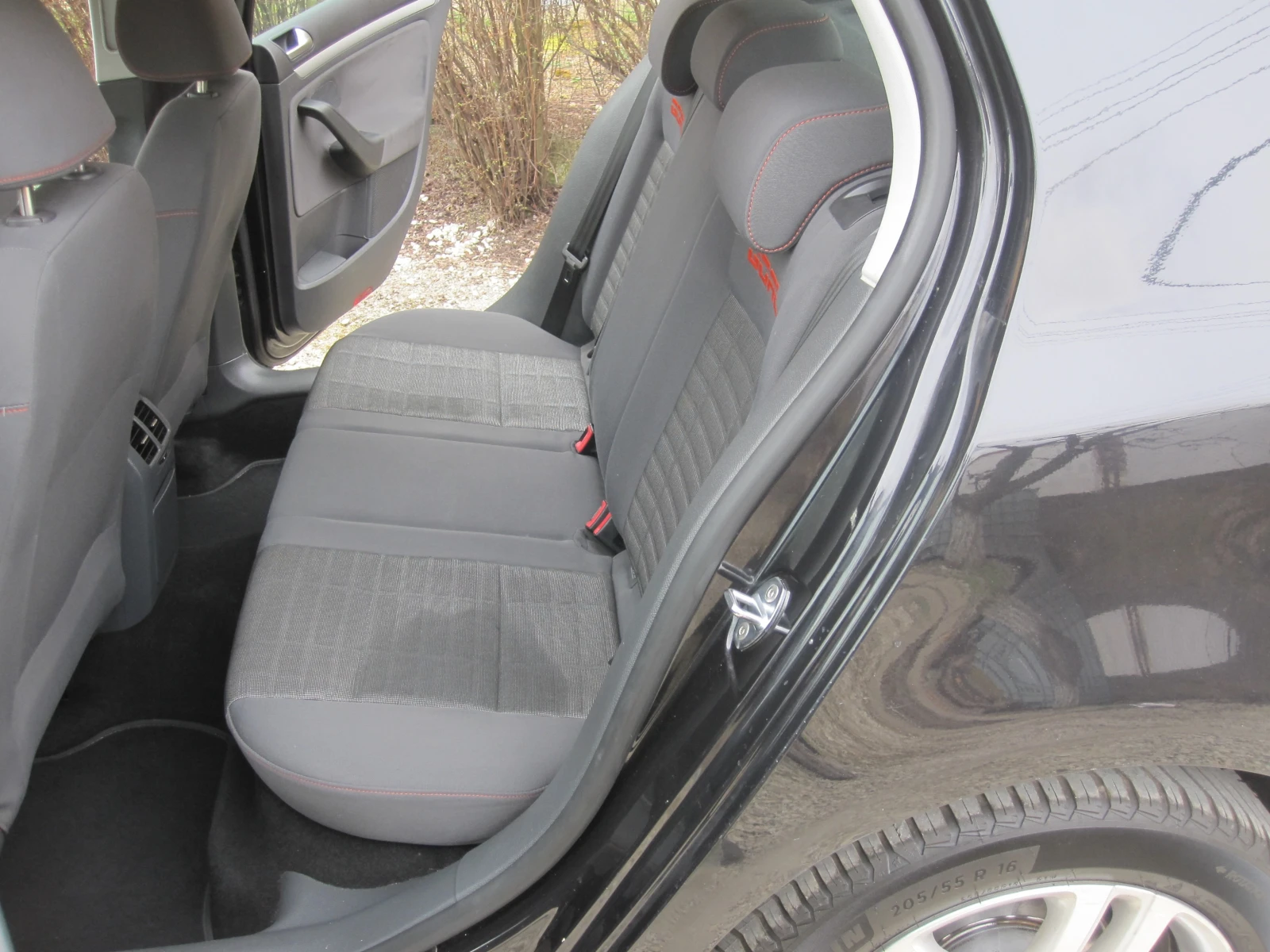 VW Golf 1.6 102 HIGLINE ITALY, снимка 12 - Автомобили и джипове - 53925076