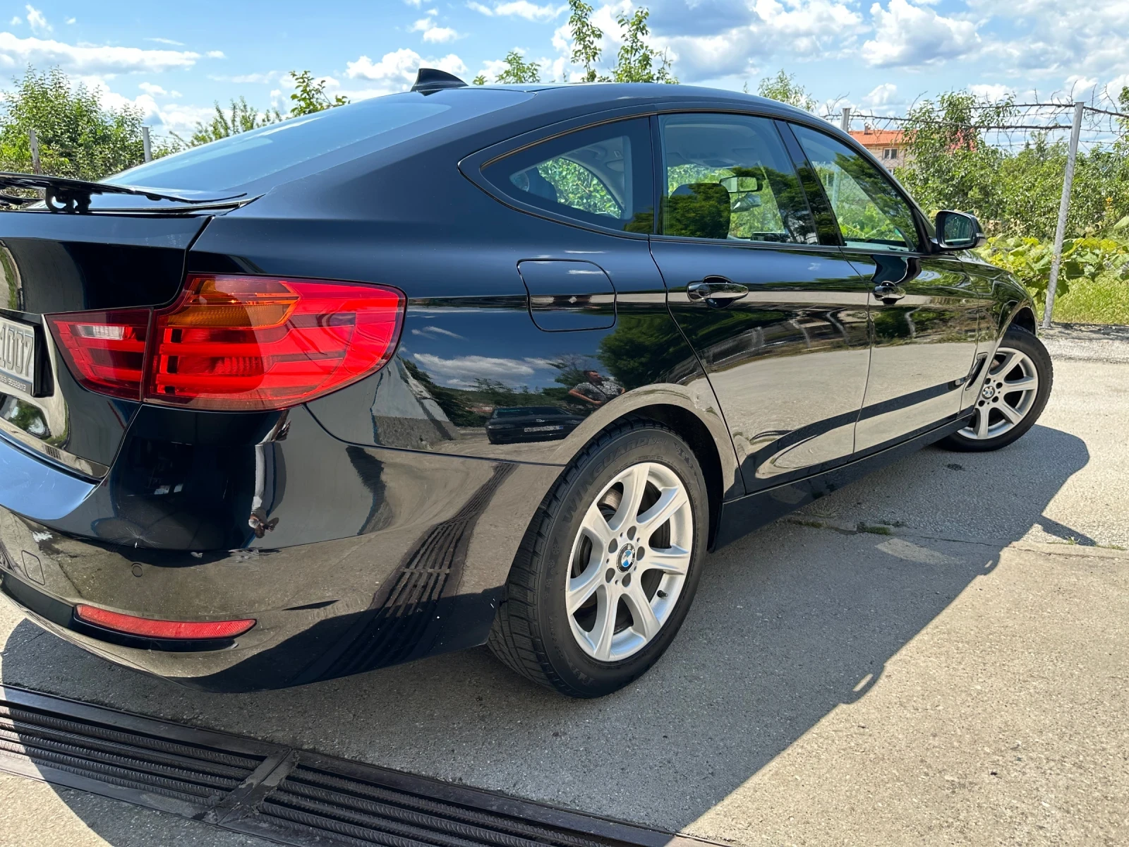 BMW 320 GT, снимка 3 - Автомобили и джипове - 54088587