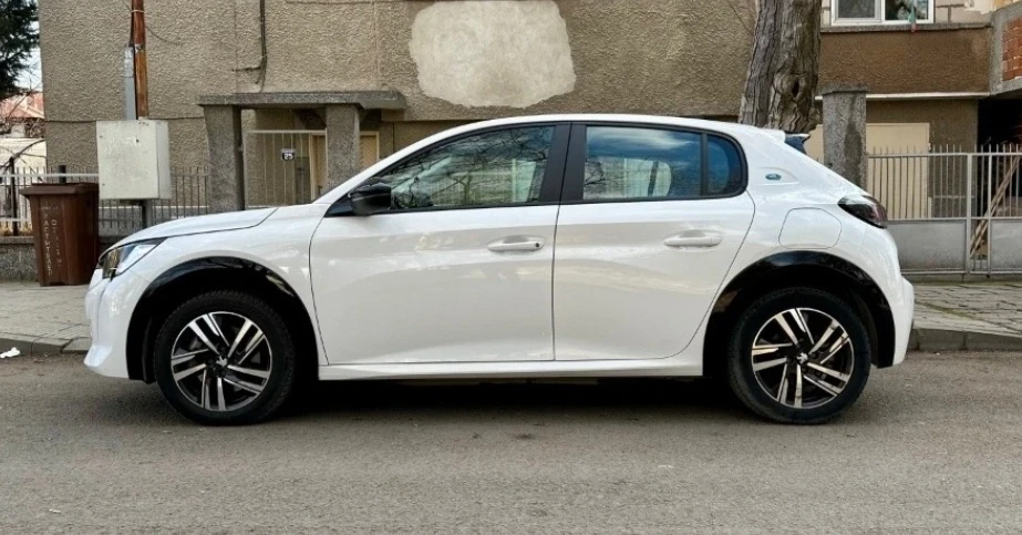 Peugeot 208 e 208
