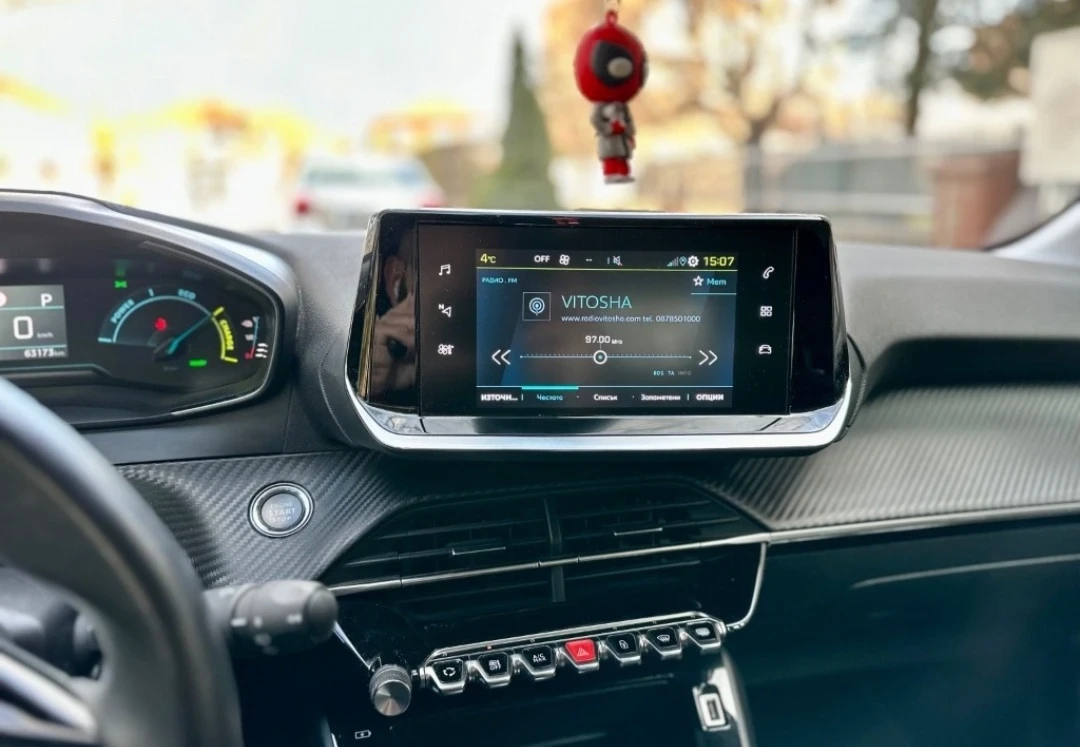 Peugeot 208 e 208, снимка 6 - Автомобили и джипове - 54085630