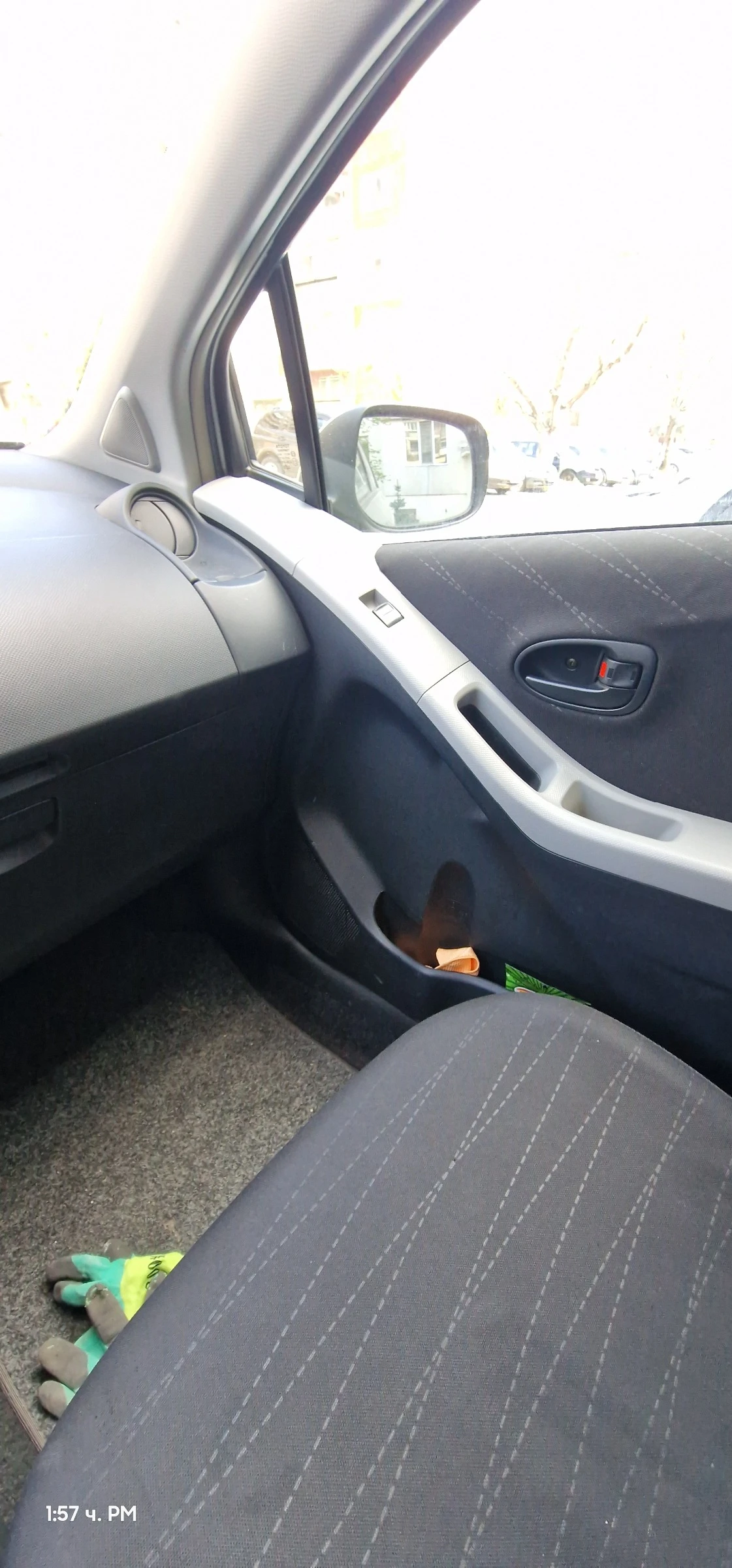 Toyota Yaris, снимка 6 - Автомобили и джипове - 54217950