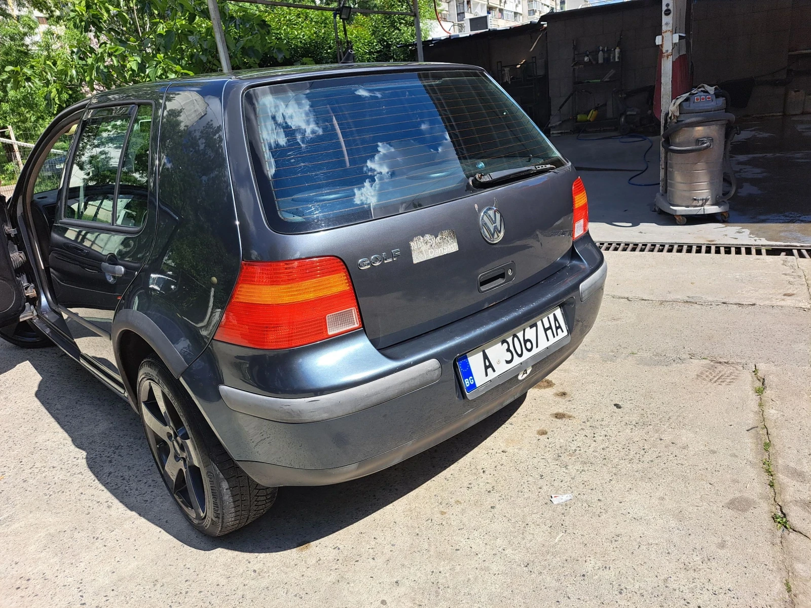 VW Golf 2.0  бензин 115 коня 4х4, снимка 4 - Автомобили и джипове - 54598052