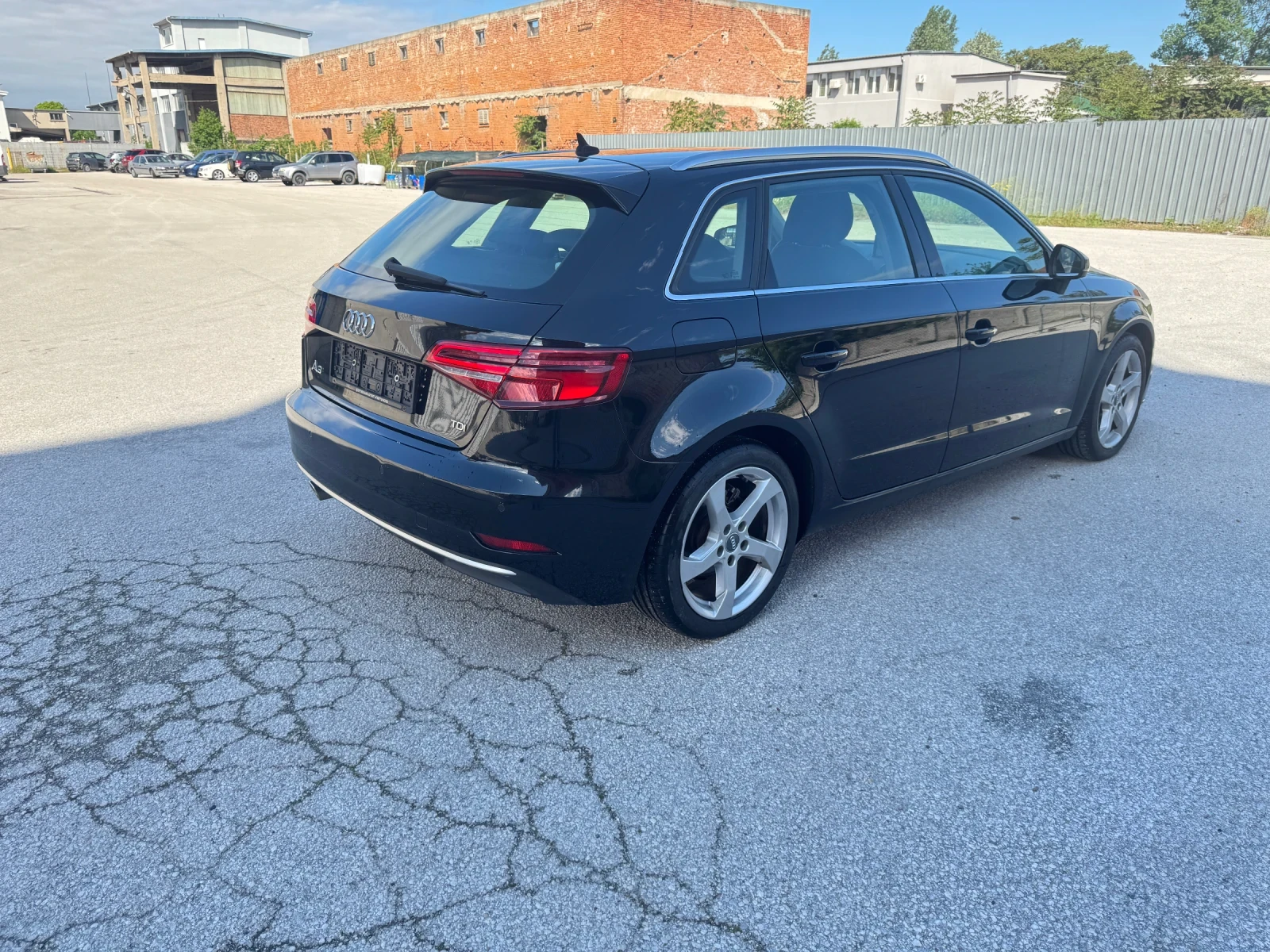 Audi A3 Full led 80000км, снимка 3 - Автомобили и джипове - 54682248