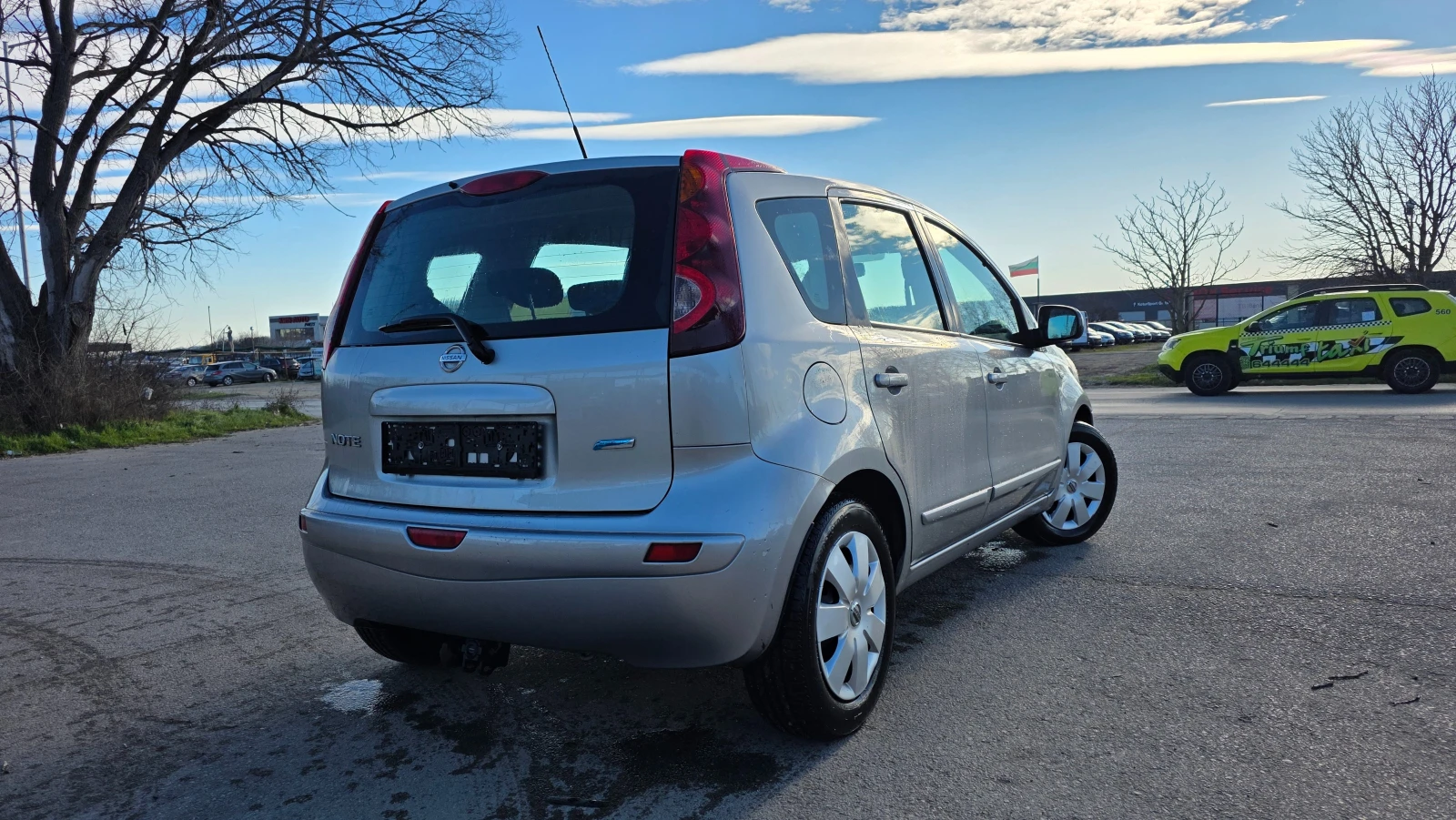 Nissan Note FACE LIFT/1.4i/88hp, снимка 4 - Автомобили и джипове - 54768348
