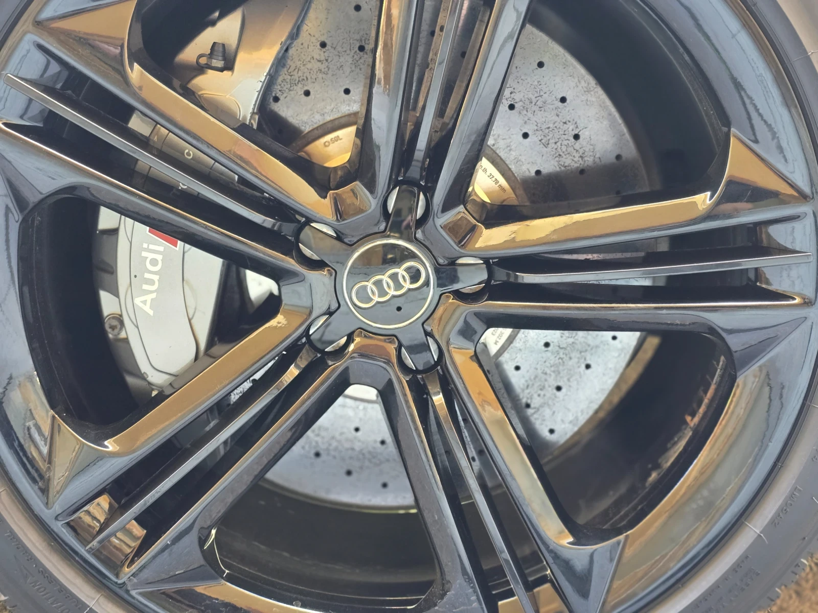 Audi S8 Plus Ceramic brakes Бял Сатен, снимка 11 - Автомобили и джипове - 54932549