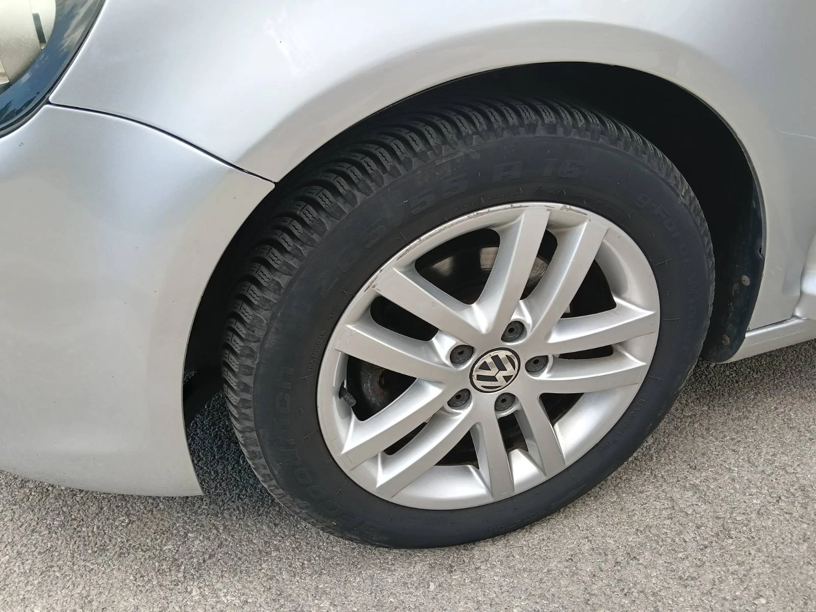 VW Golf Plus 1.6 LPG, снимка 15 - Автомобили и джипове - 55211379