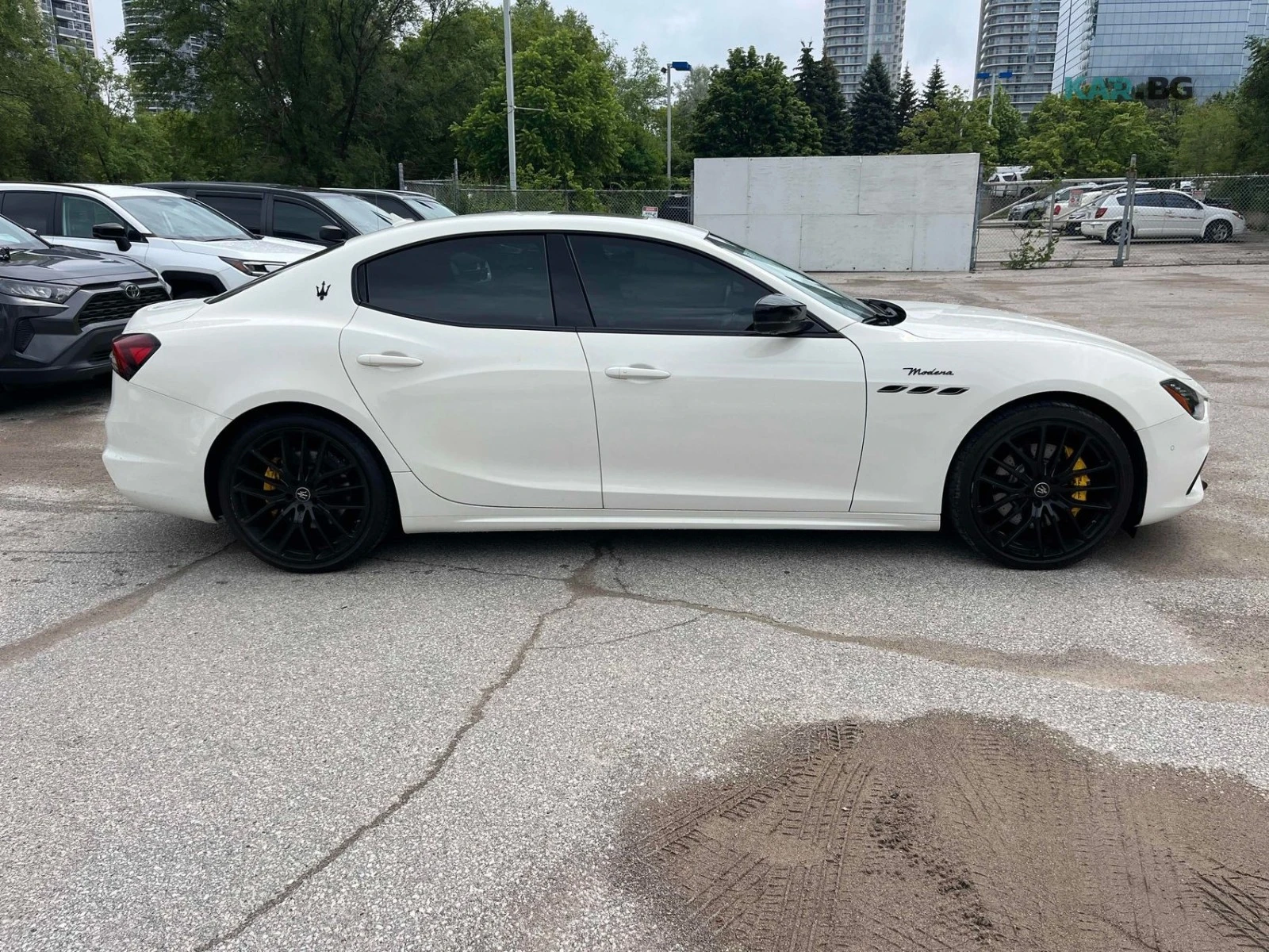 Maserati Ghibli MODENA Q4 ЦЕНА ДО БЪЛГАРИЯ РЕГИСТРАЦИЯ АВТОКРЕДИТ, снимка 4 - Автомобили и джипове - 55223775