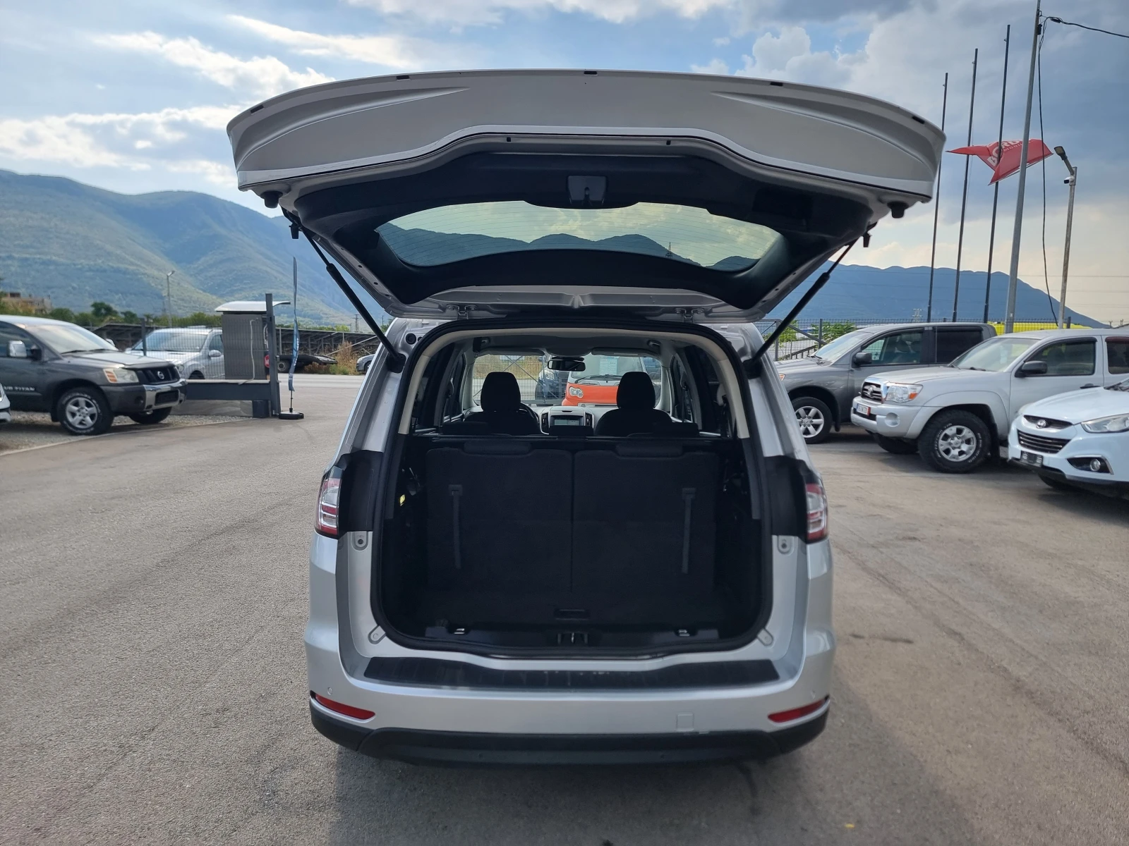 Ford Galaxy 2.0TDI, снимка 13 - Автомобили и джипове - 55811329