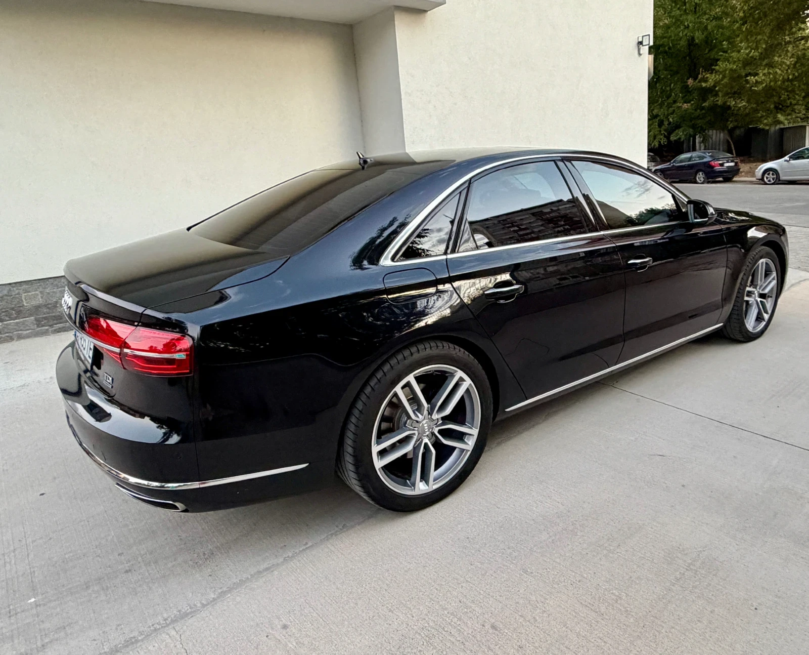 Audi A8, снимка 8 - Автомобили и джипове - 55972118