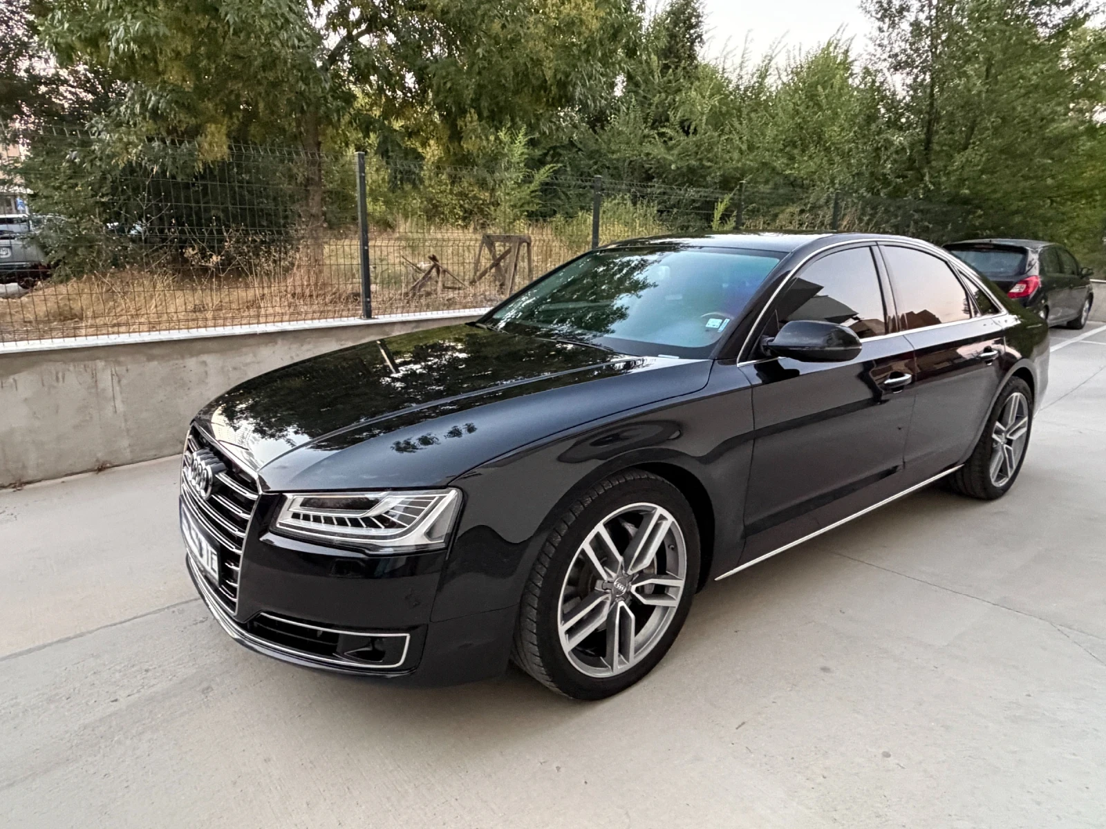 Audi A8, снимка 2 - Автомобили и джипове - 55972118