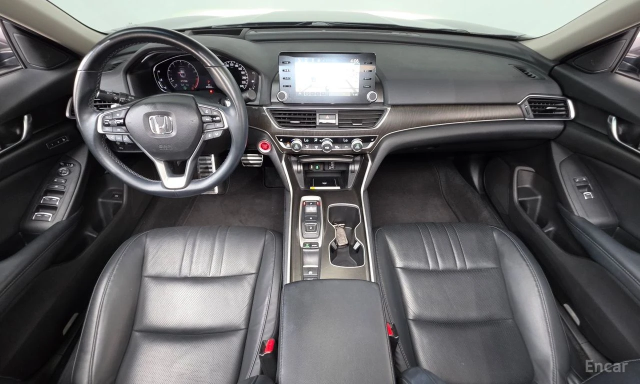 Honda Accord 2.0* TURBO* SPORT* DISTRONIC* ХЕДЪП* КРАЙНА ЦЕНА, снимка 10 - Автомобили и джипове - 55987663