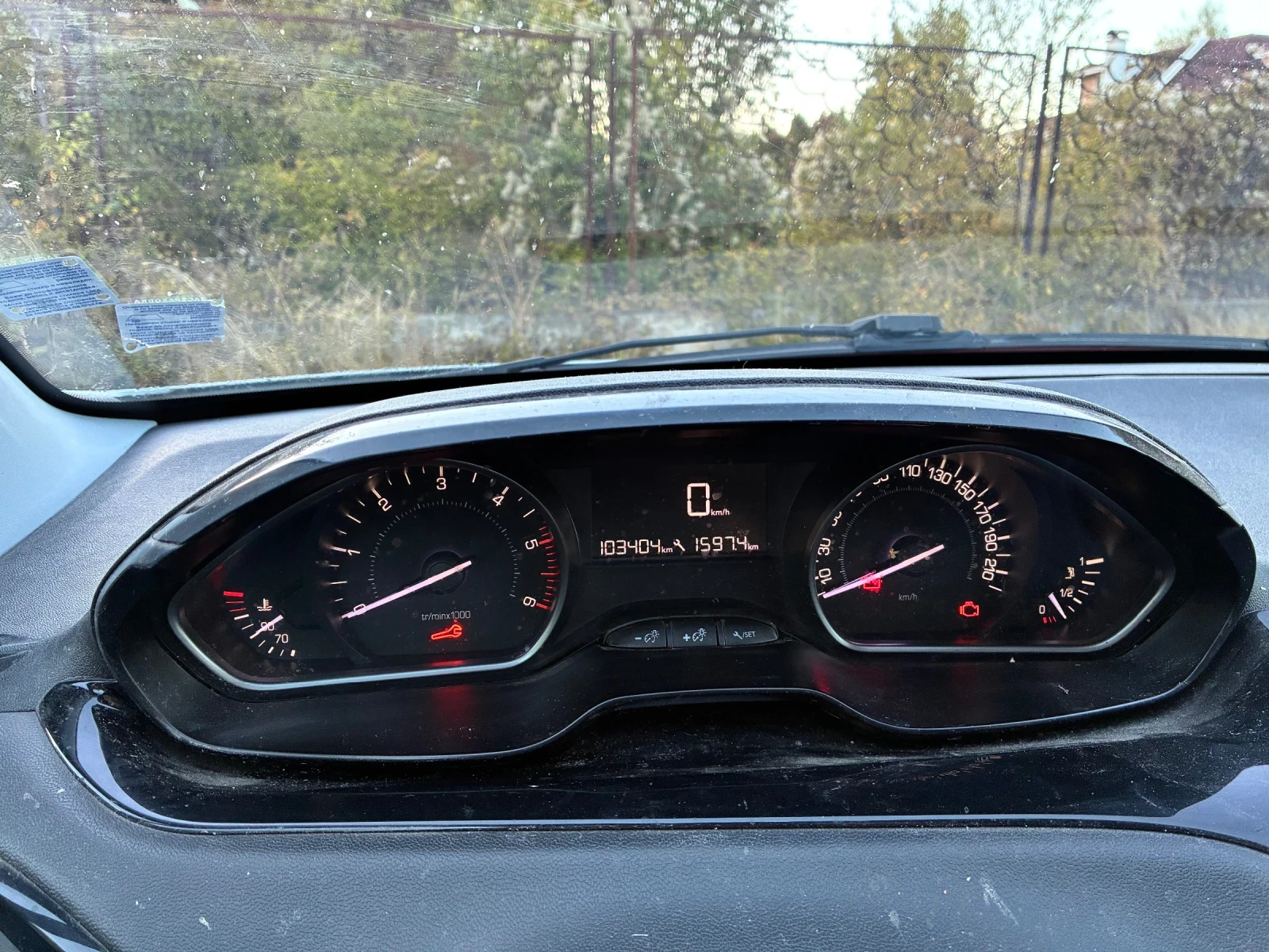 Peugeot 208, снимка 6 - Автомобили и джипове - 56339656