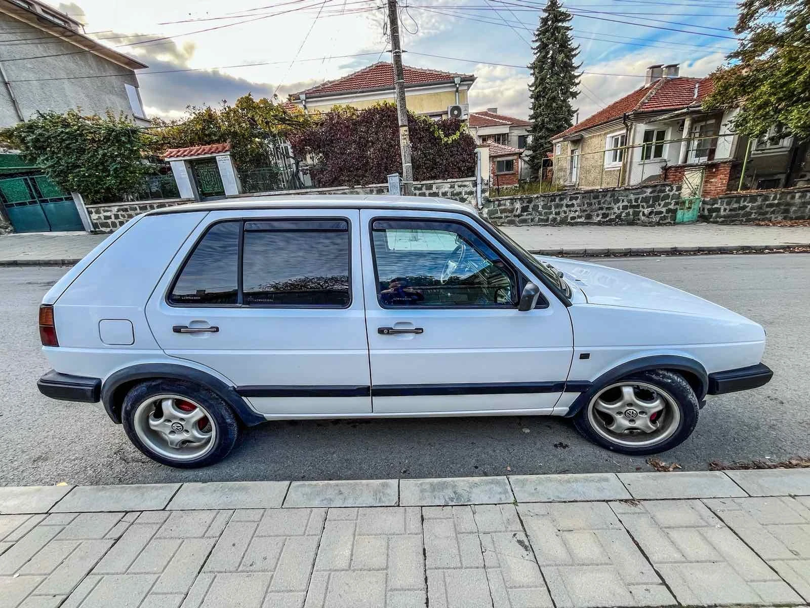 VW Golf, снимка 9 - Автомобили и джипове - 56645776