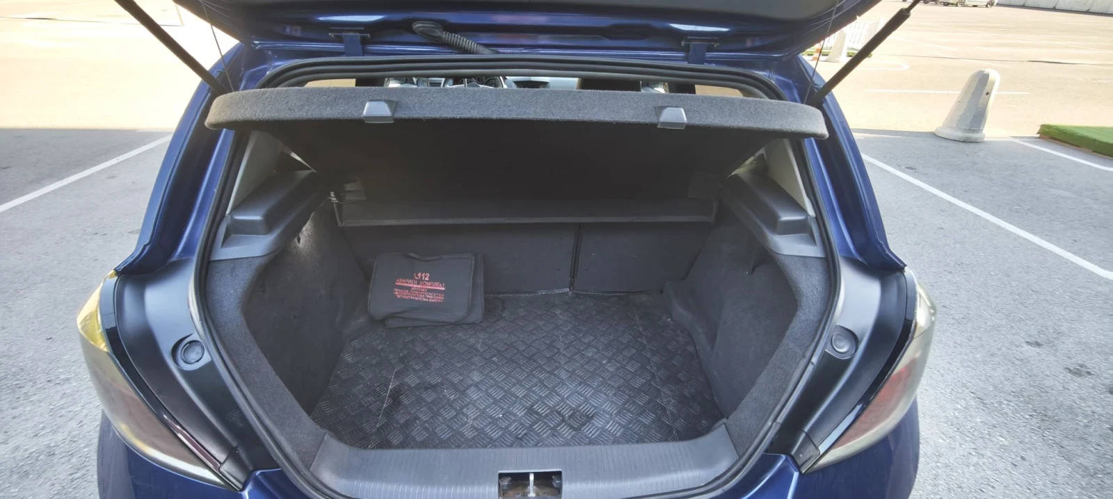 Opel Astra 1.9 CDTI, снимка 7 - Автомобили и джипове - 56737792