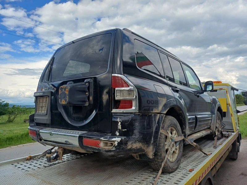 Mitsubishi Pajero 3.2DID 165к.с., снимка 13 - Автомобили и джипове - 46531792