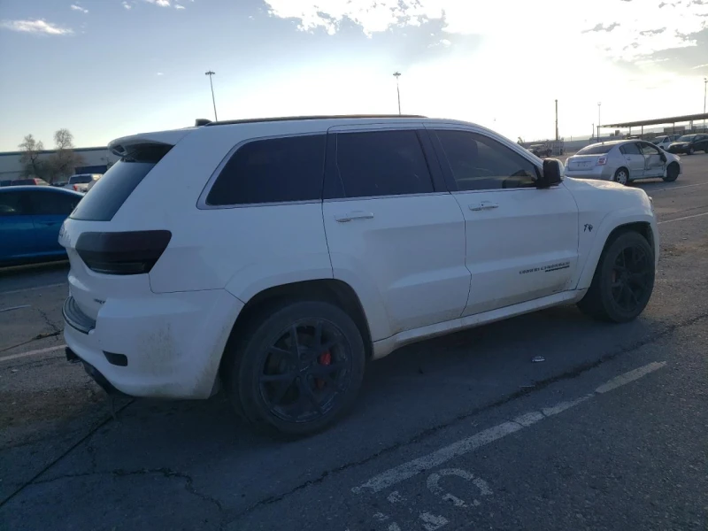 Jeep Grand cherokee SRT-8* DISTRONIC* PANORAMA* DIGITAL* 6.4L* AWD* , снимка 3 - Автомобили и джипове - 48276909