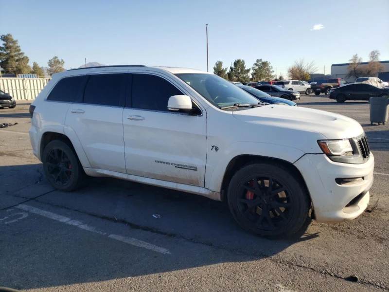 Jeep Grand cherokee SRT-8* DISTRONIC* PANORAMA* DIGITAL* 6.4L* AWD* , снимка 2 - Автомобили и джипове - 48276909