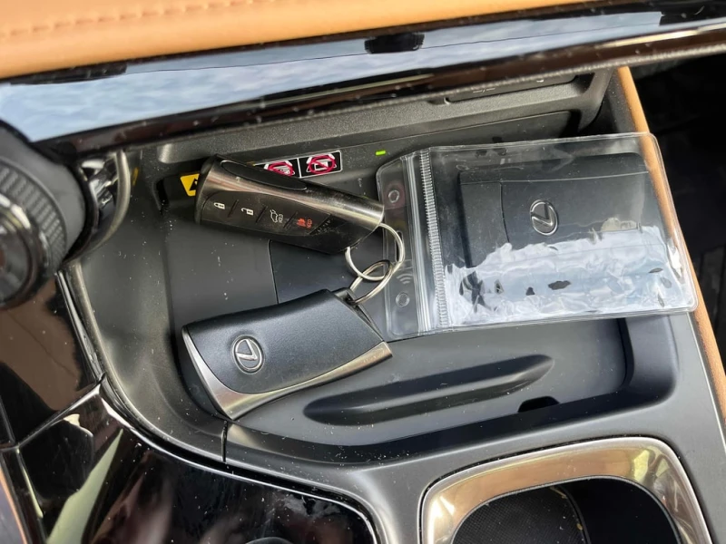 Lexus NX 350h  CARFAX * ФИНАНСИРАНЕ, снимка 13 - Автомобили и джипове - 53079542