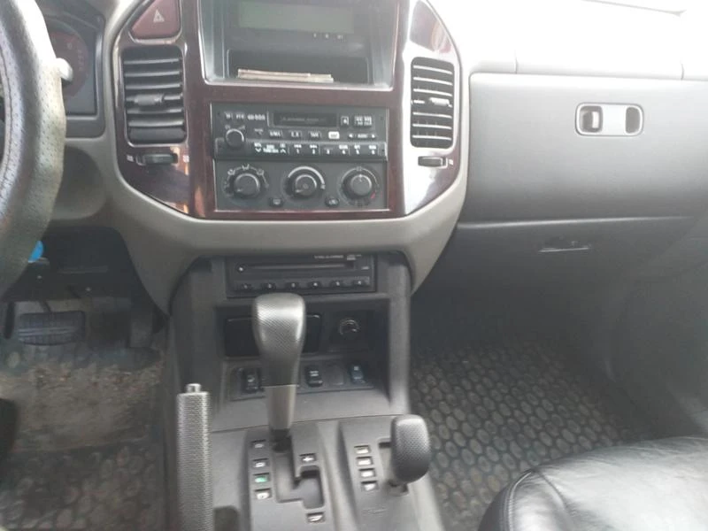 Mitsubishi Pajero 3.2DID 165к.с., снимка 7 - Автомобили и джипове - 46531792