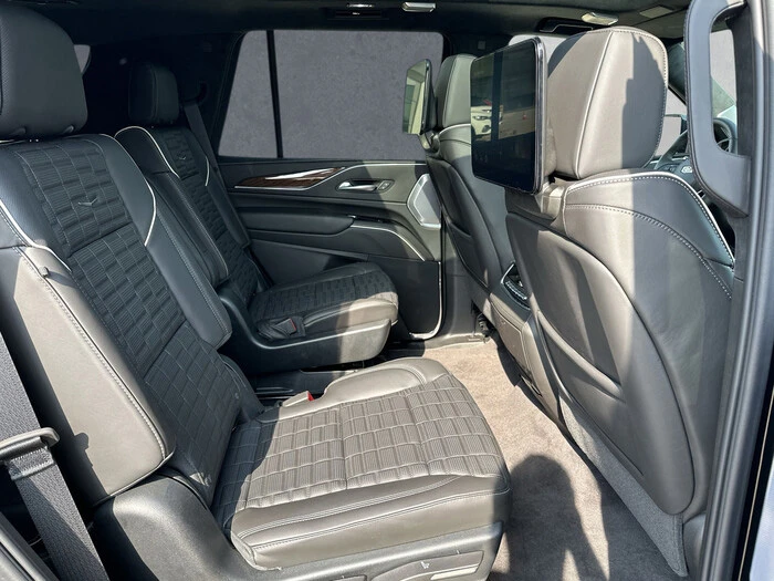 Cadillac Escalade Sport Platinum 7 места, снимка 4 - Автомобили и джипове - 47618100