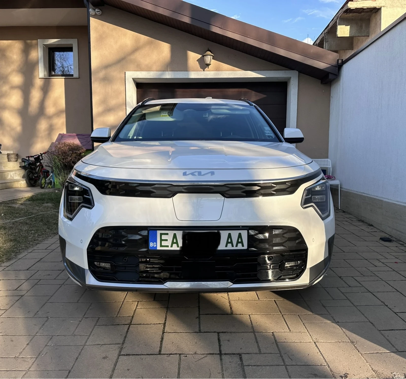 Kia Niro GT limited в гаранция до 2031, снимка 1