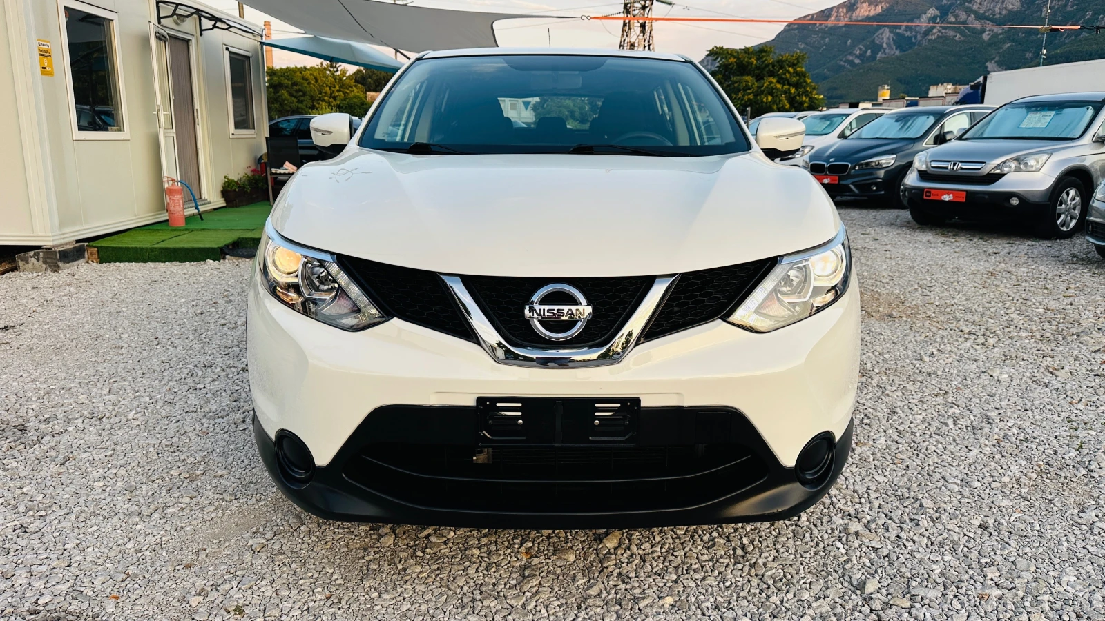 Nissan Qashqai Бензин 6 скорости  - изображение 2