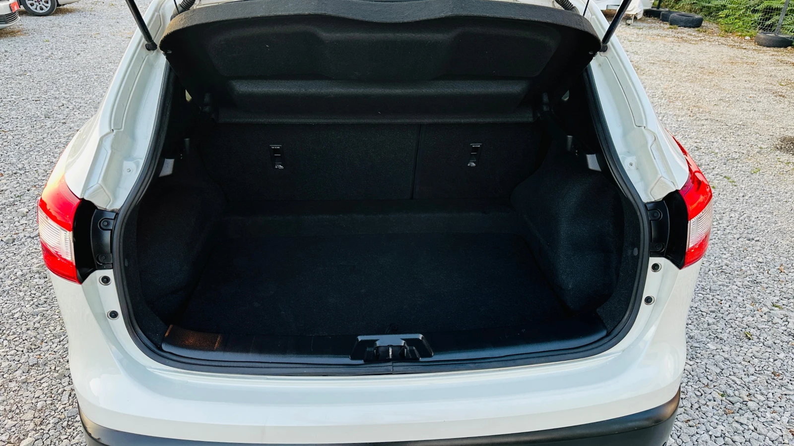 Nissan Qashqai  5  6   | Mobile.bg   14