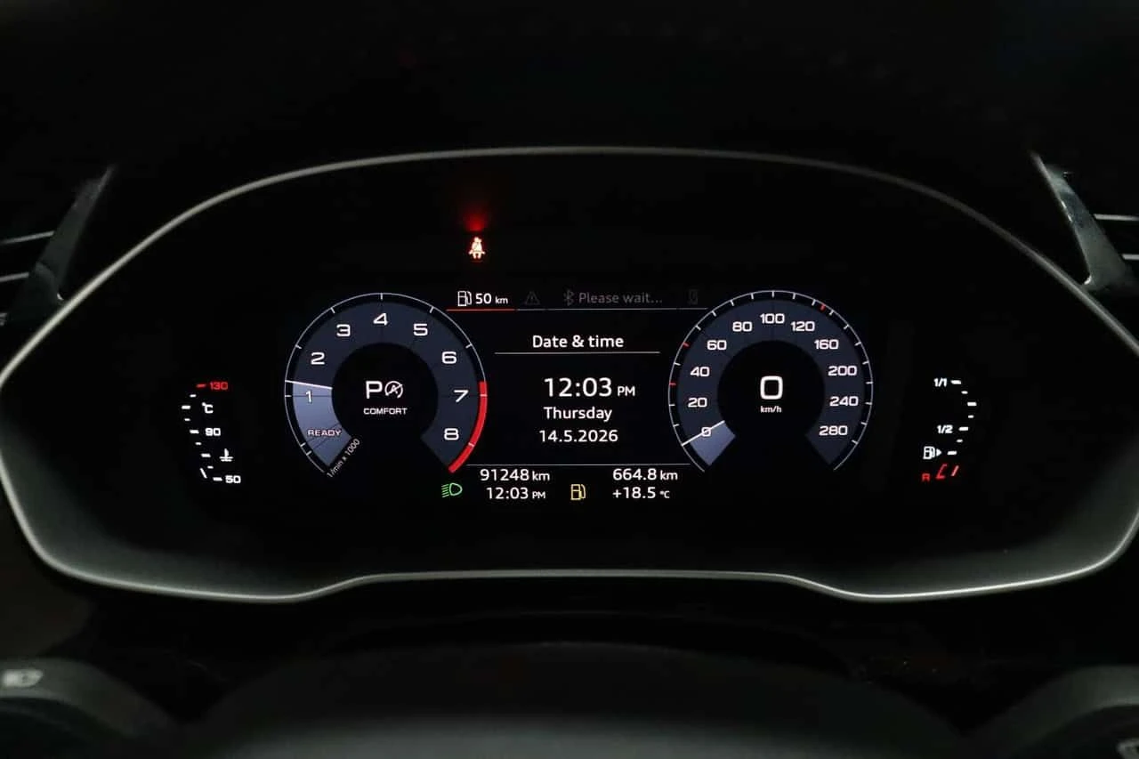 Audi Q3 Progressiv/ПАНОРАМА/ДИСТРОНИК, снимка 8 - Автомобили и джипове - 54557075