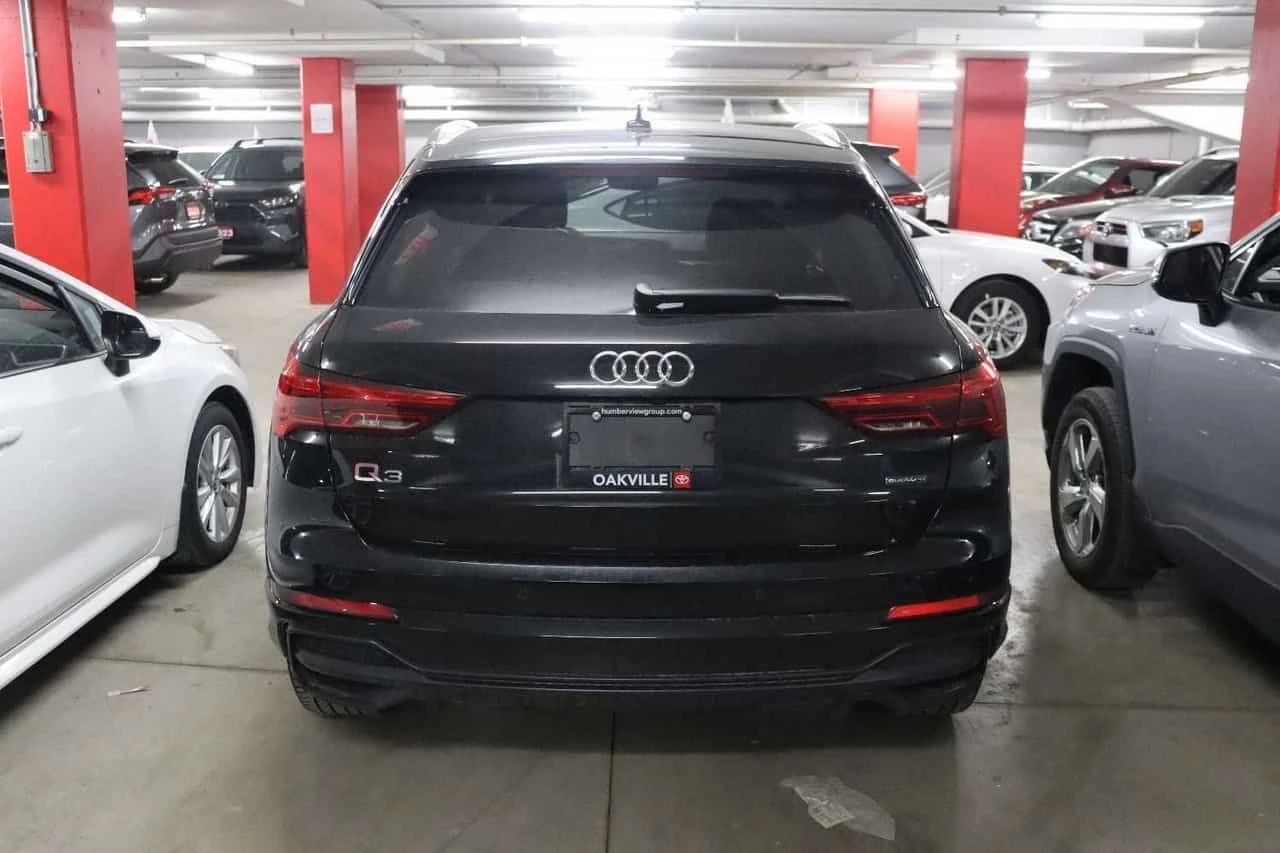 Audi Q3 Progressiv/ПАНОРАМА/ДИСТРОНИК, снимка 5 - Автомобили и джипове - 54557075