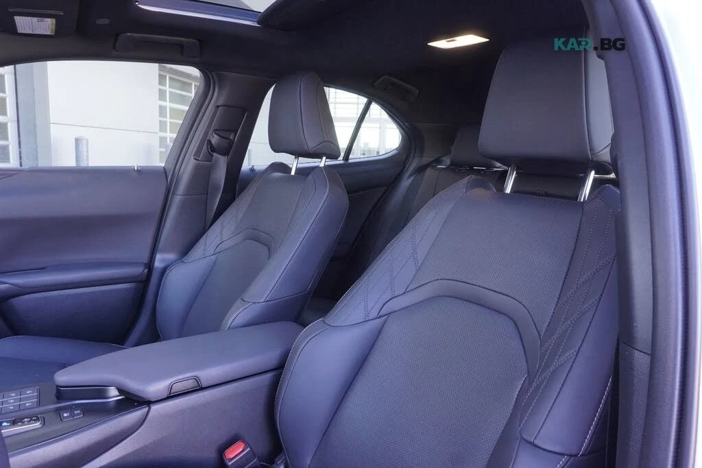 Lexus UX Hybrid* 300h* F SPORT* АвтоКредит* (ЦЕНА ДО БГ), снимка 12 - Автомобили и джипове - 54897933