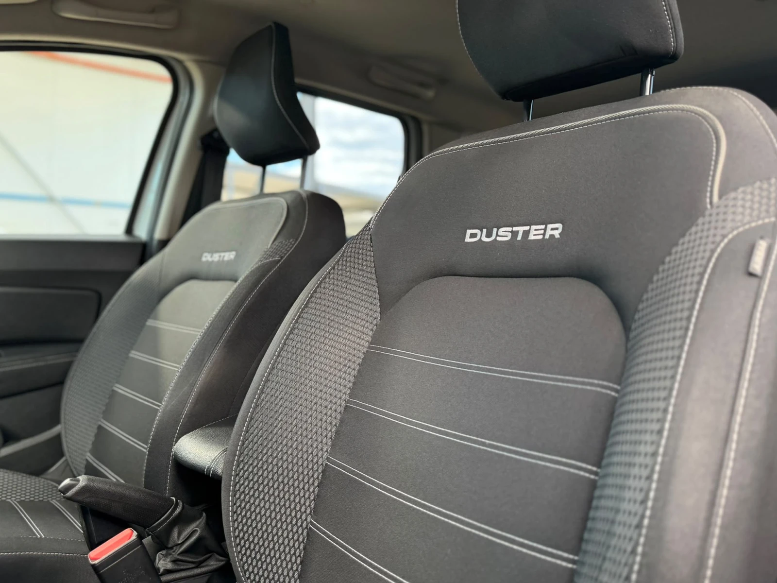 Dacia Duster / 1.5D / EURO 6 / NAVI / , снимка 10 - Автомобили и джипове - 55728203