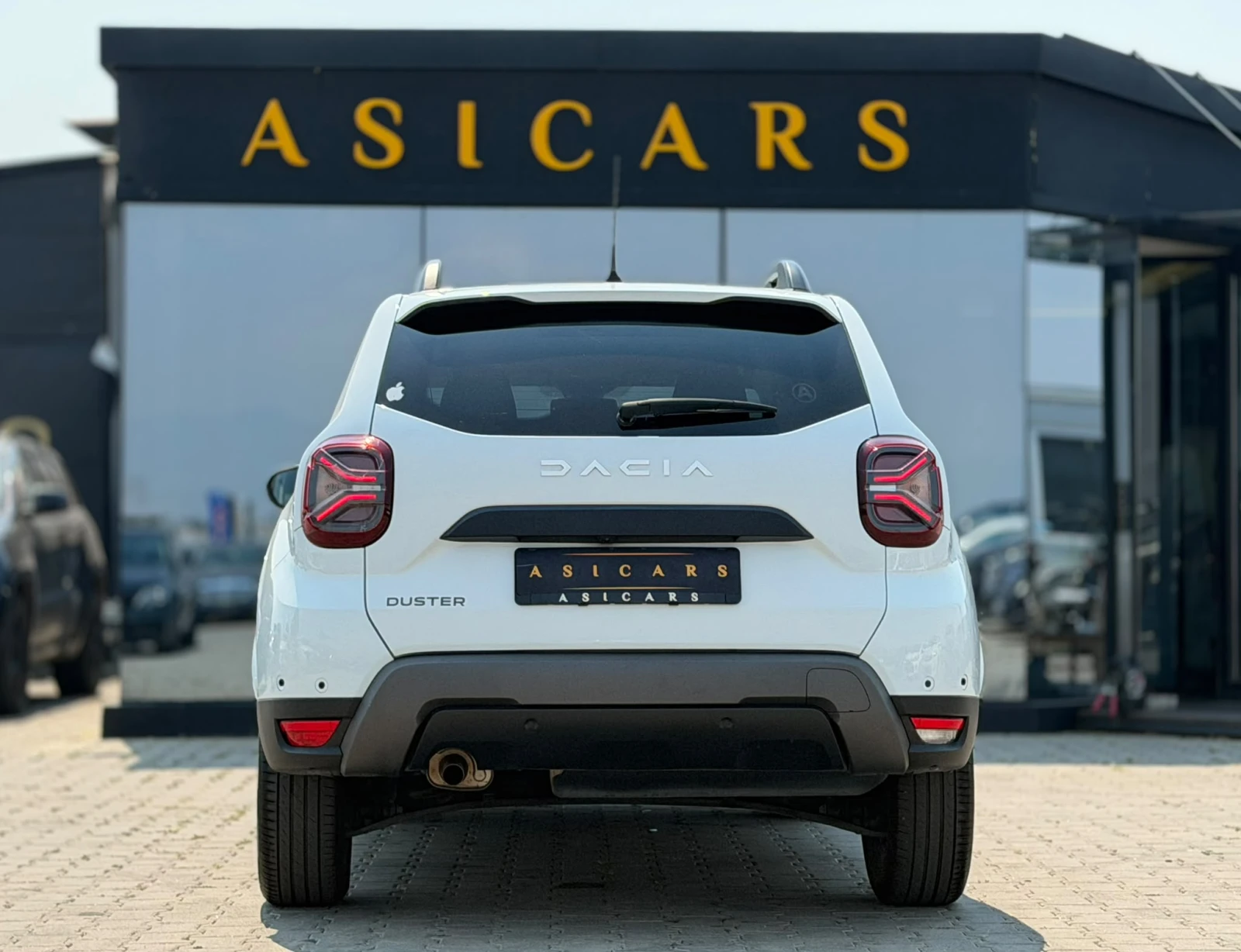 Dacia Duster / 1.5D / EURO 6 / NAVI / , снимка 4 - Автомобили и джипове - 55728203