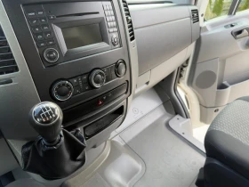 VW Crafter 2.0TDI/Климатик/Падащ борд/, снимка 10