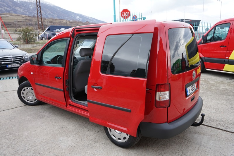 VW Caddy 1.9TDI* Климатик* 2 стр.врати, снимка 10 - Бусове и автобуси - 44095033