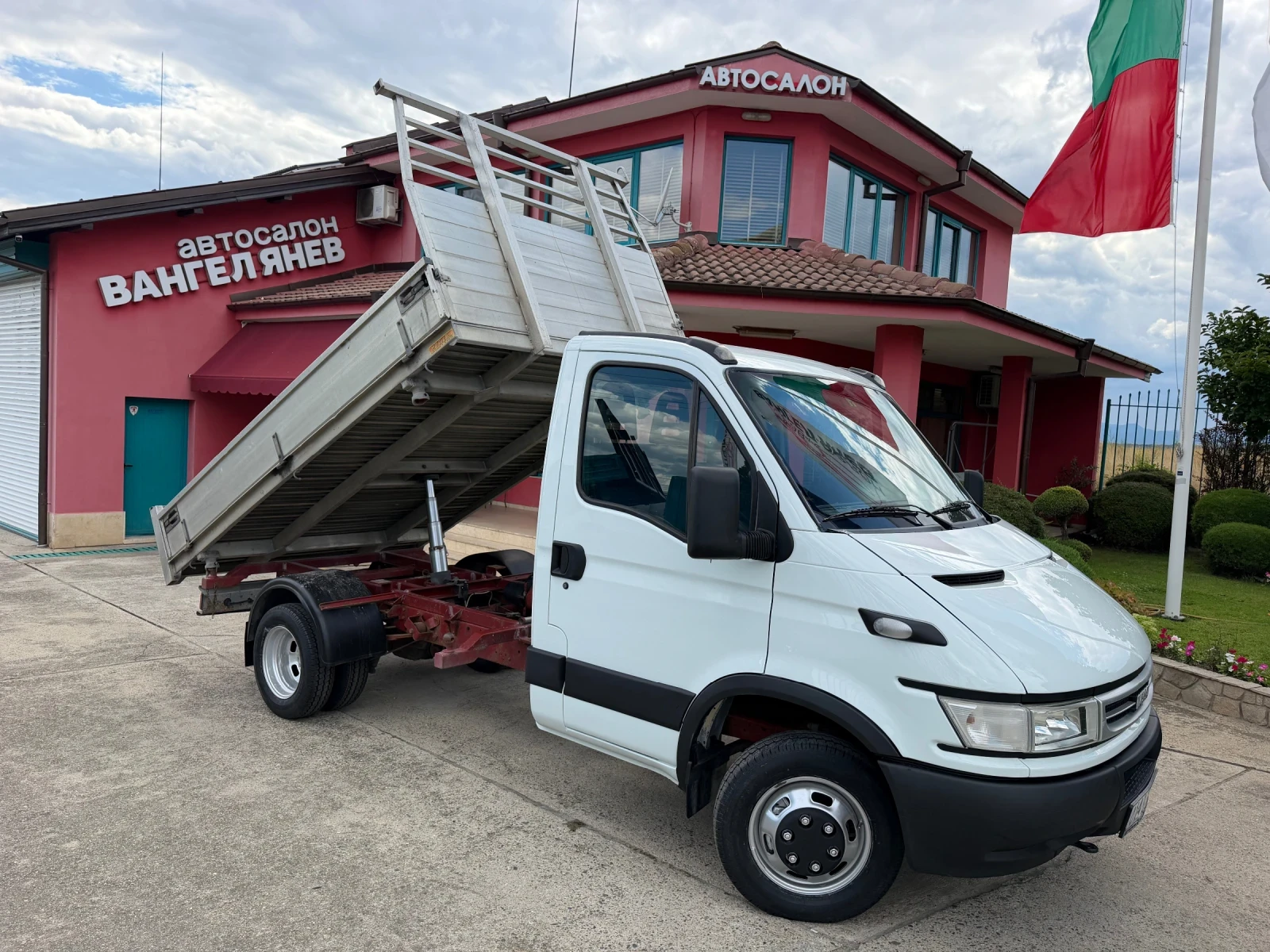 Iveco Daily 3.0HPT* 35C14* Тристранен самосвал* 3.20 метра кош, снимка 16 - Бусове и автобуси - 55189905