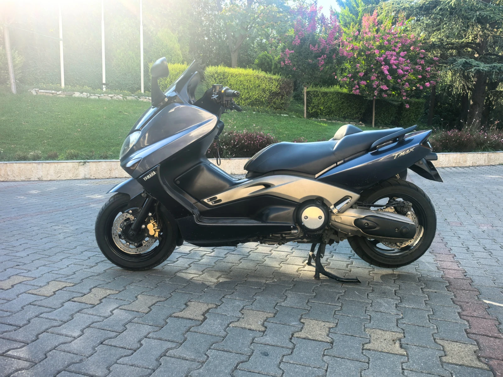Yamaha T-max