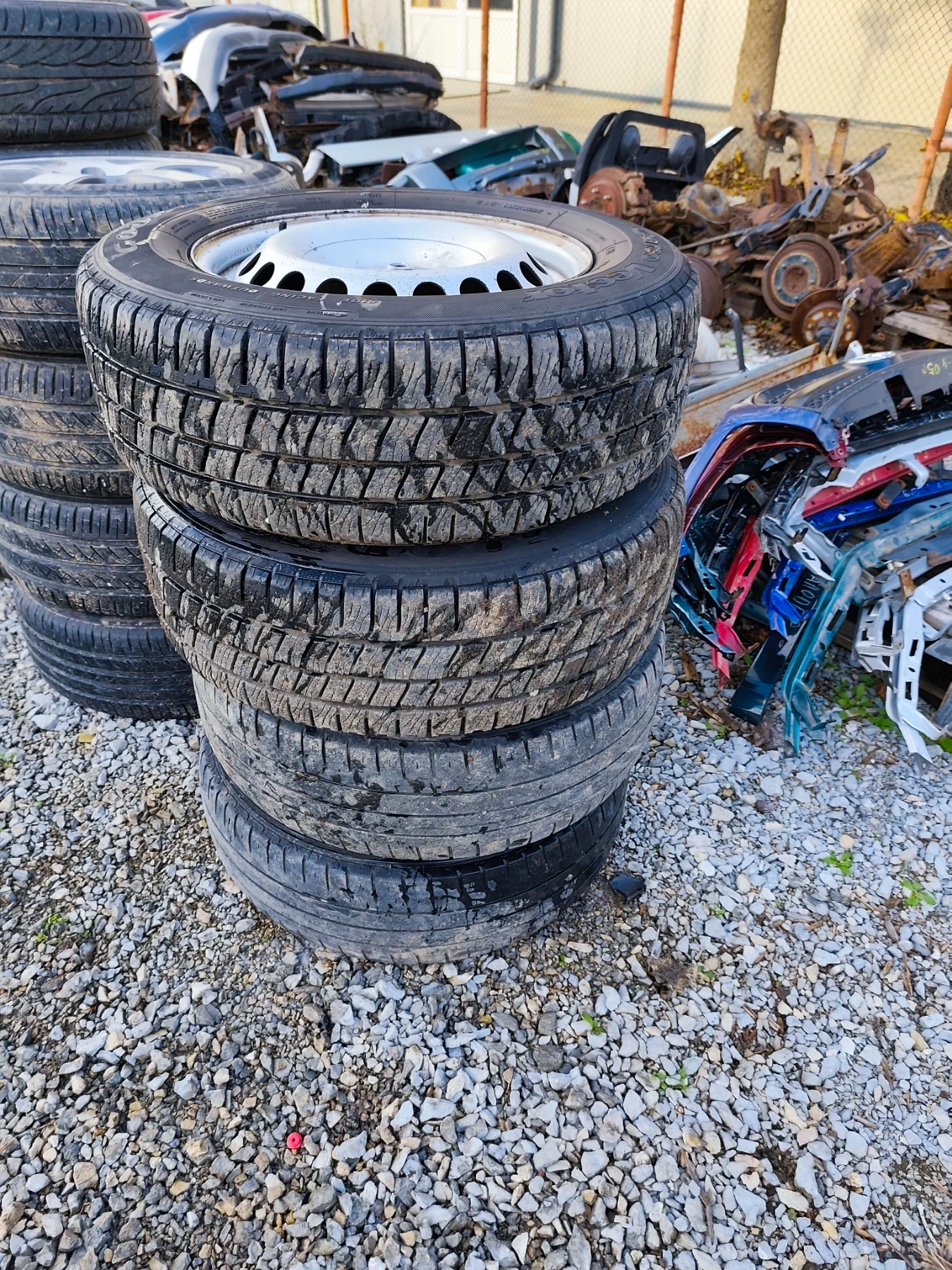    215/65R16 | Mobile.bg   3