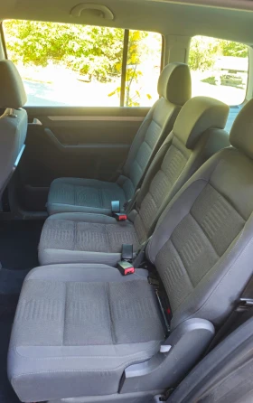 VW Touran 2.0 Ecofuel - 2550 € / 4987.37 лв. - 58965323 16