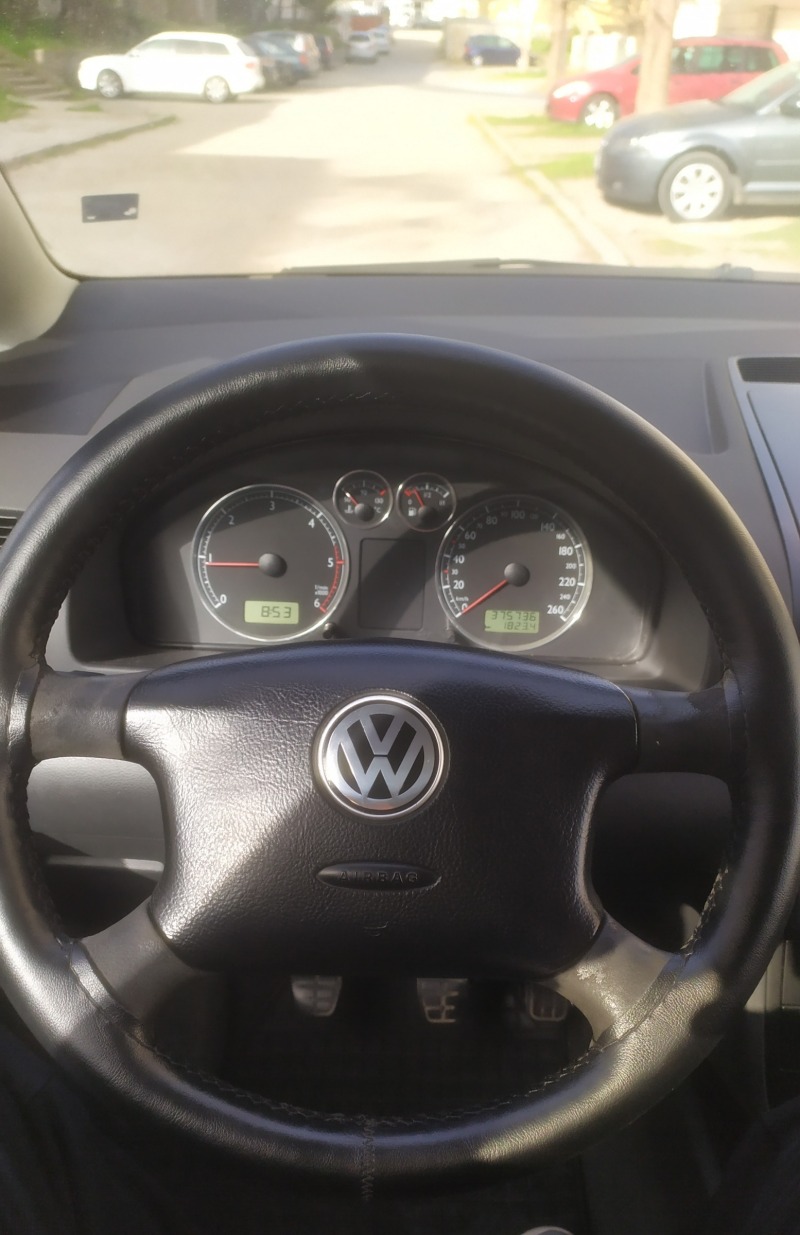 VW Sharan, снимка 14 - Автомобили и джипове - 45057946
