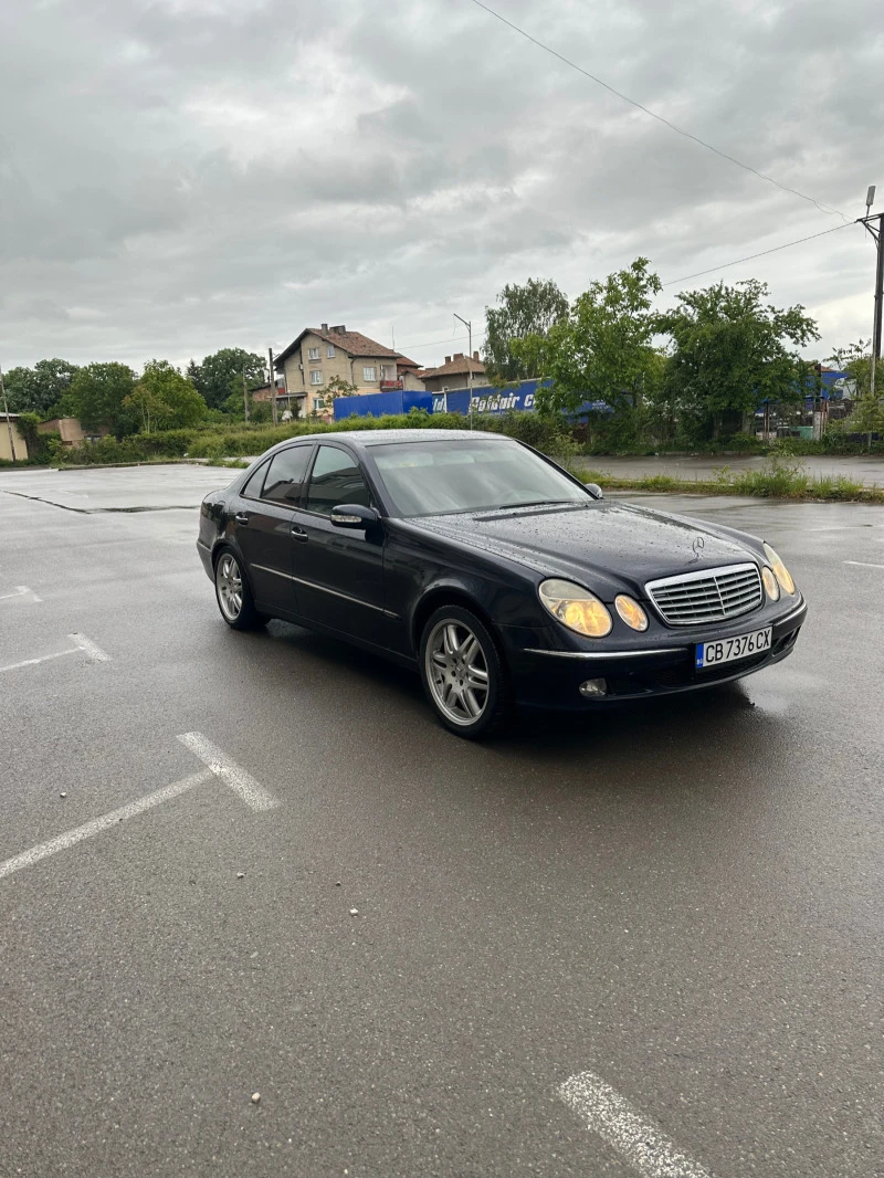 Mercedes-Benz E 220, снимка 2 - Автомобили и джипове - 47119041