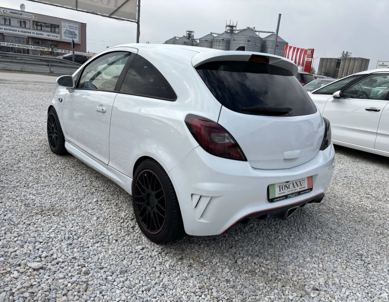 Opel Corsa 1.6i GSi бензин-газ 160k.c., снимка 3 - Автомобили и джипове - 48143281