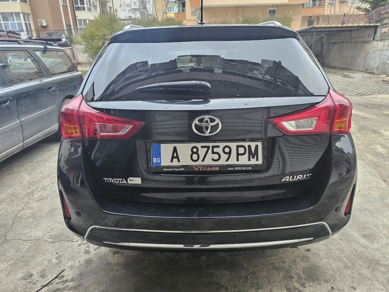 Toyota Auris, снимка 5 - Автомобили и джипове - 48335818