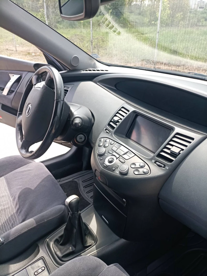 Nissan Primera 1.8i 16V, снимка 9 - Автомобили и джипове - 48383702