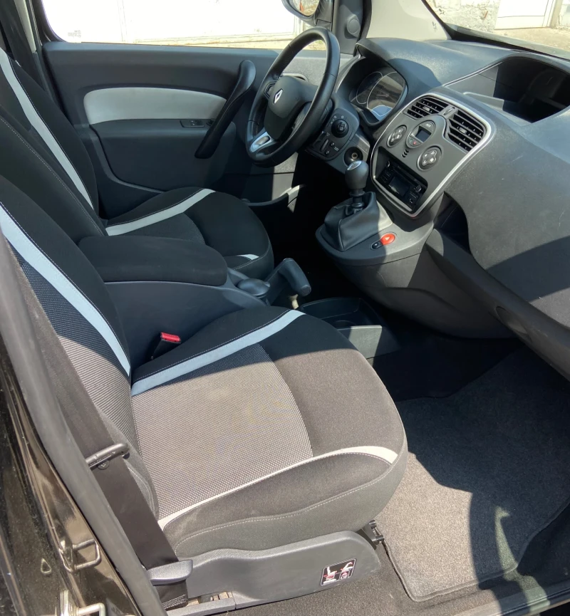 Renault Kangoo, снимка 6 - Автомобили и джипове - 52824525
