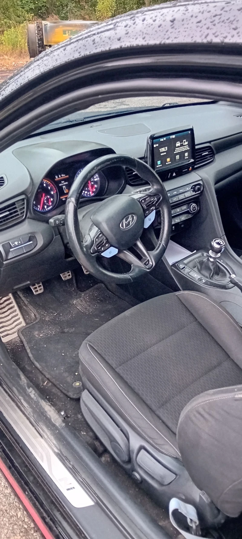 Hyundai Veloster , снимка 5 - Автомобили и джипове - 51421626