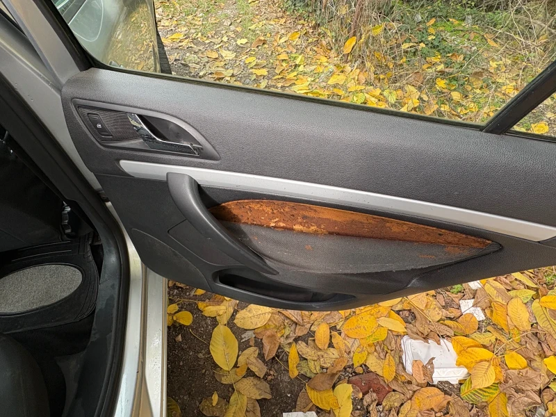 Skoda Octavia 1.9 TDi, снимка 10 - Автомобили и джипове - 52156991