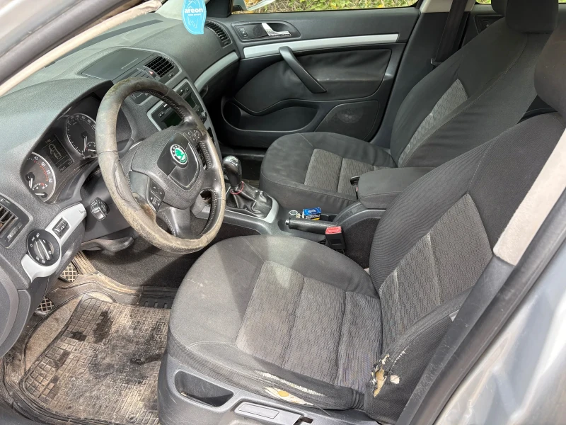 Skoda Octavia 1.9 TDi, снимка 11 - Автомобили и джипове - 52156991