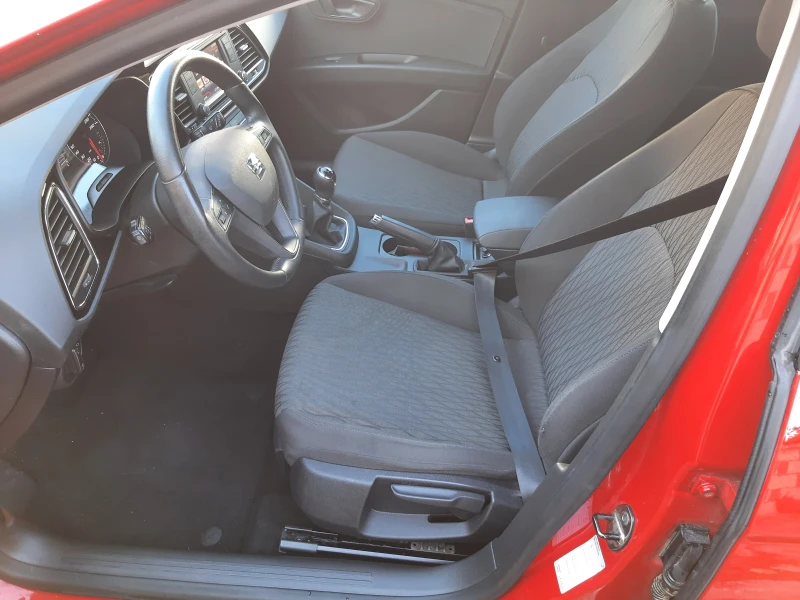 Seat Leon 1.4 i, снимка 8 - Автомобили и джипове - 52395788
